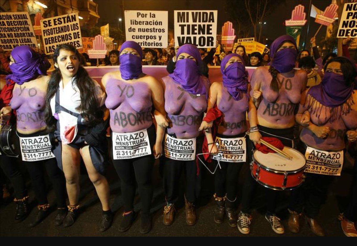 Lady_SnowB's tweet photo. #SoyMujerNoFeminista
Las verdaderas mujeres no necesitamos mostrar nada para decir algo. (Y encima parecen delincuentes!) https://t.co/kKhyR7toNZ