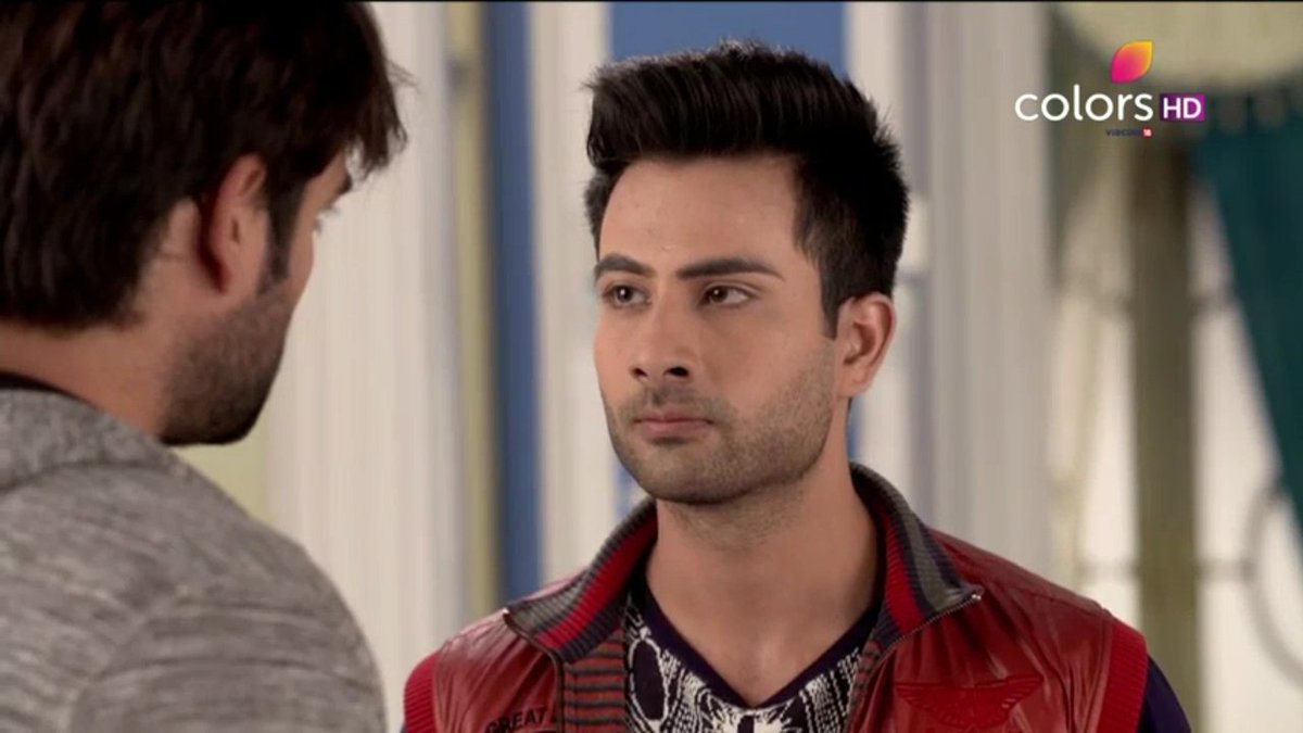1995_dsena's tweet photo. #Harman's Deadly threat... 😍😍

(How one can look so hot in every emotion 🙈🙈)

#Shakti @VivianDsena01 https://t.co/eOpom5vRCF