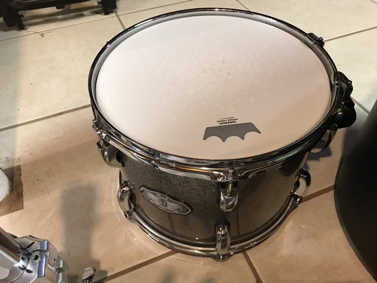 RickMailhiot's tweet photo. @PearlDrumCorp #visionbirch and #mastersmaplecomplete both very different in tone. https://t.co/yatcEthynG