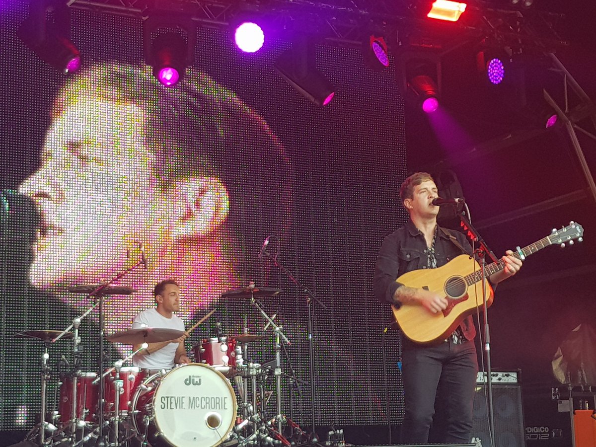 TickTockWolves's tweet photo. Fantastic performance from @steviemccrorie at #PATP17 just now, it just wasn't long enough! https://t.co/KnewwABFT2