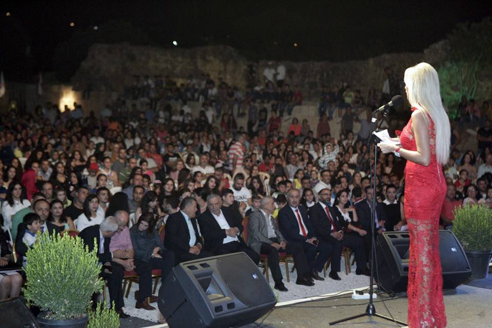 al_mughtareb's tweet photo. افتتاح #مهرجان_حاصبيا
#حاصبيا #مجلة_المغترب 
#hasbaya #Habaya_festival_2017 #Hasbaya_Festival
#summer2017 #music #trending https://t.co/duSPmrB0Io