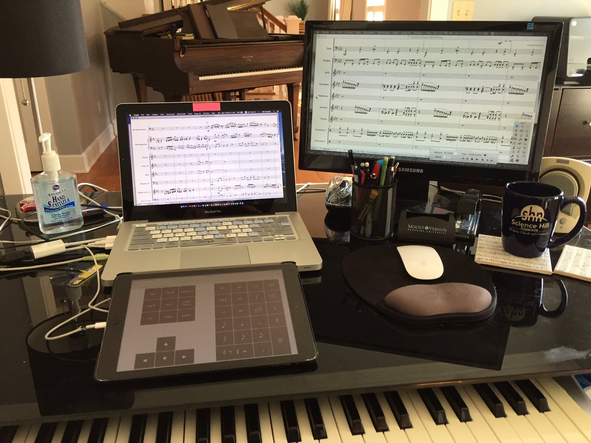 jimpuckett's tweet photo. My #phdweekend #desk #dissertation #saturdaymorning #GetThisThingDone @PhDForum https://t.co/iKj8mdRriZ