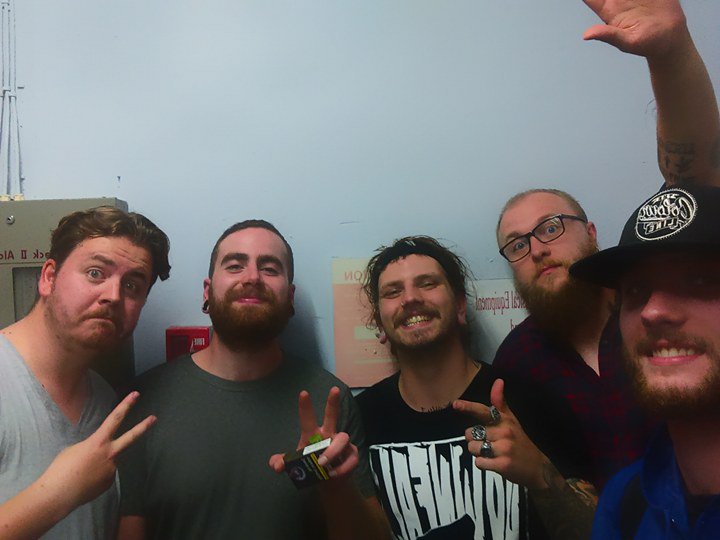 Innit mad how it's been a week since <a href="/thecolourline/">THE COLOUR LINE</a> last show already? Listen to their final interview here: soundcloud.com/marx01482/chat…