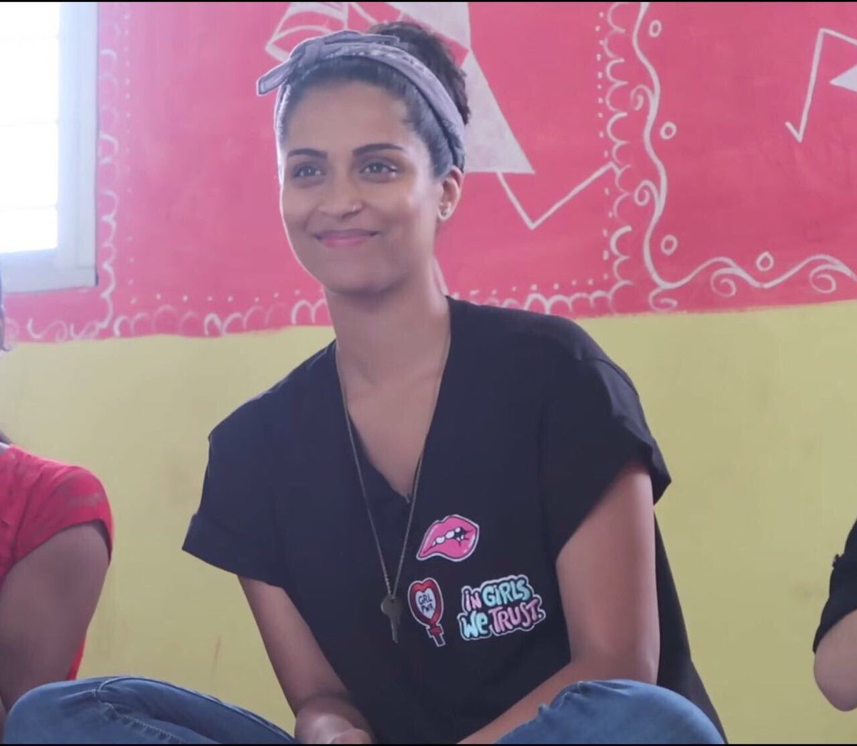 TeamSuperMumbai's tweet photo. My #TeenChoice vote for #ChoiceFemaleWebStar is @IISuperwomanII 💙 RT TO VOTE ‼️‼️Get a girl who can do both😜 https://t.co/jD7I3KvMwJ