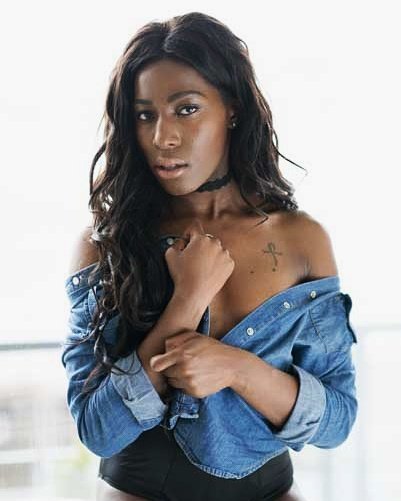 lippys2's tweet photo. Saturdays #weekend #demin #fashion #blackskinmodel https://t.co/AZJO6j6AcT