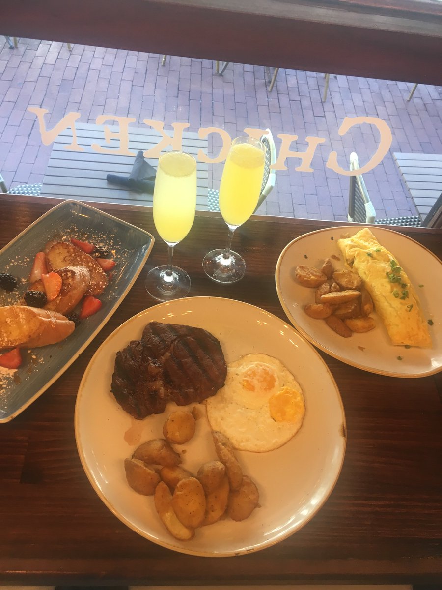 hen_quarter's tweet photo. Brunch Time #HQDC https://t.co/1qa1rvZGPP