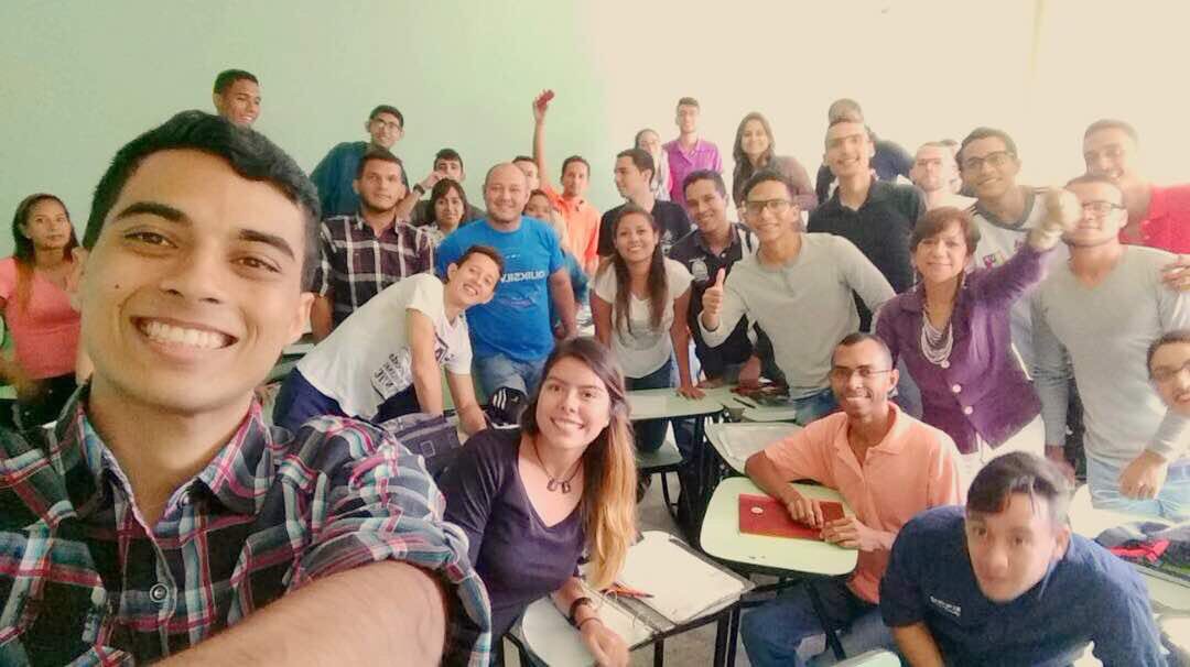 #MomentoCEUJAP de nuestros Equipos de Alto Desempeño #GciaProduccion #IngProcesos con foco en la mejora continua en <a href="/ceujap/">CEA Internacional</a>