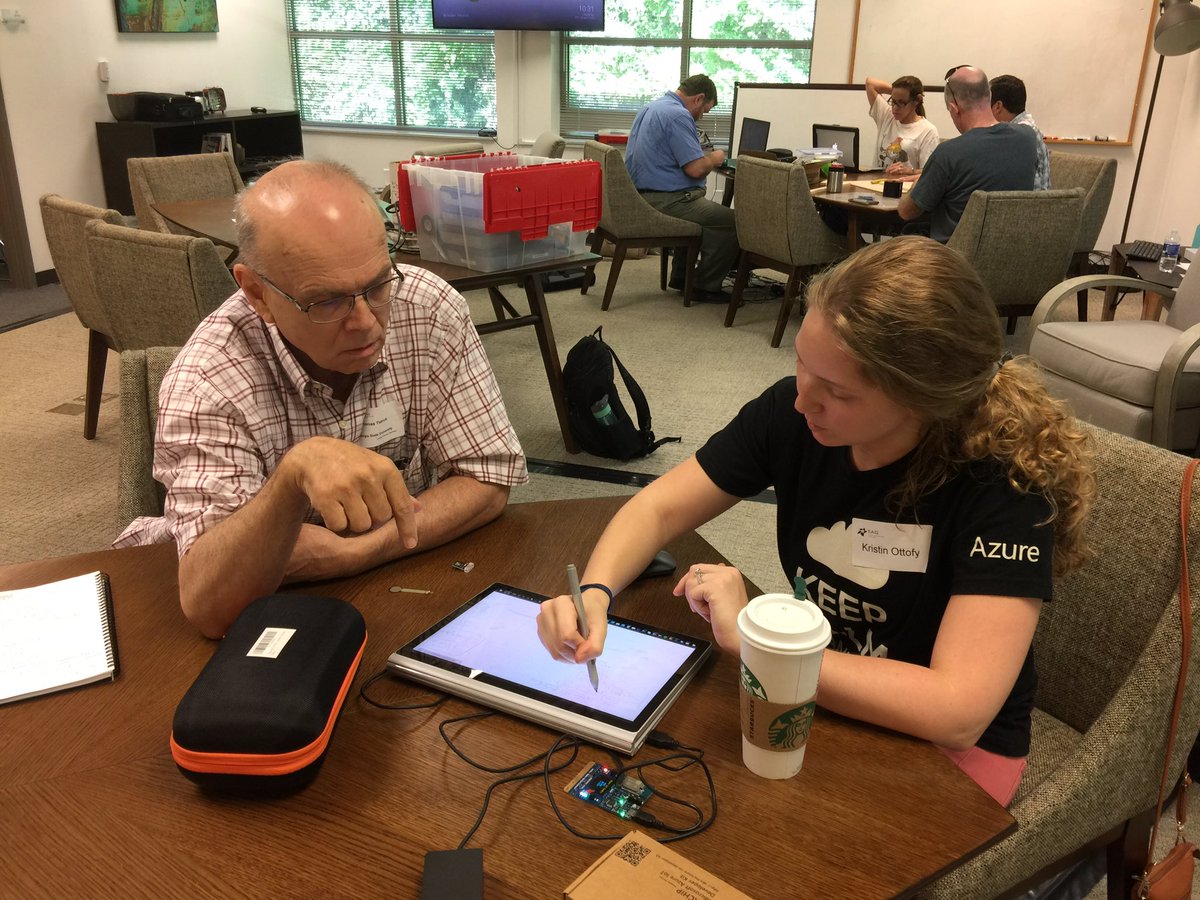 QiMata's tweet photo. Learning different #Azure architectures with @kristinottofy at #IOTGAHackathon https://t.co/nHV8mBc80D