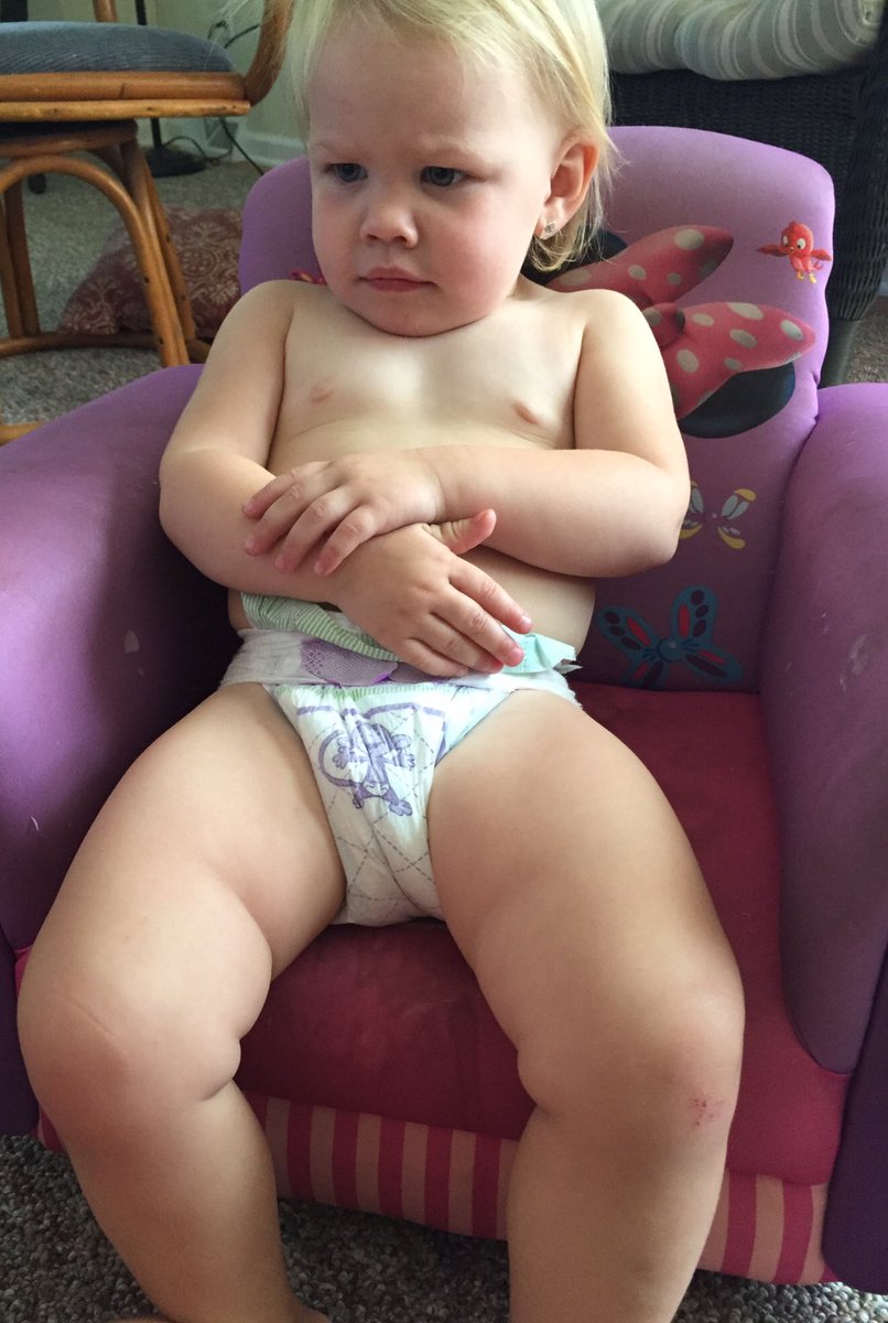 Babytuneee's tweet photo. Why is this exactly how I look at bae when I know he's lying. #ByeFelicia #saturdaymorning https://t.co/IjSgvQWqVq