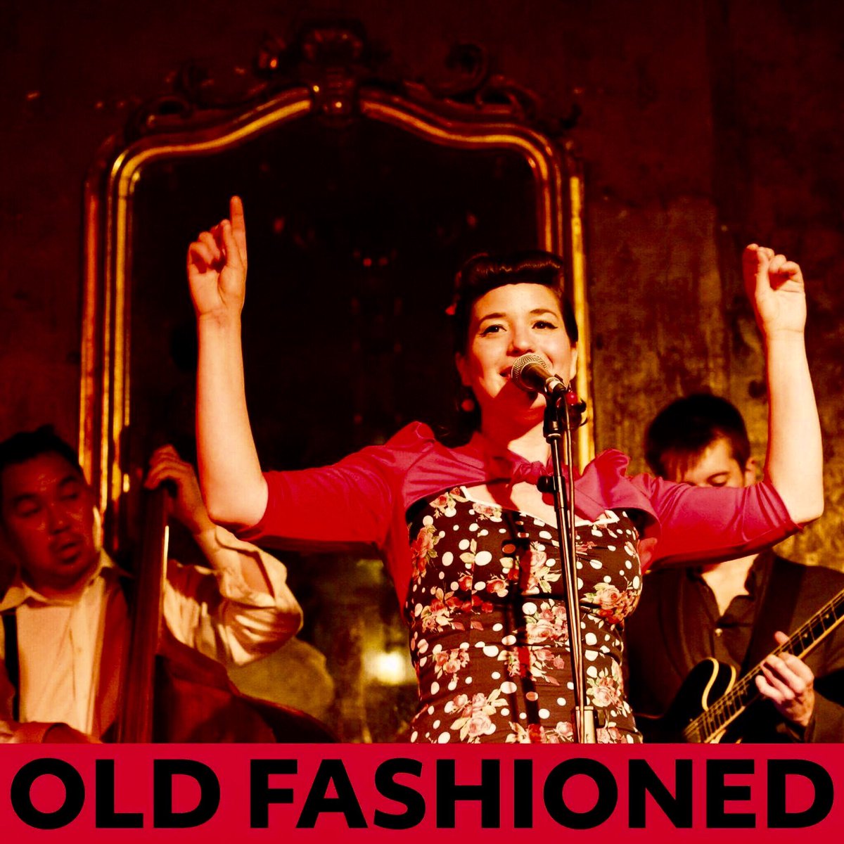 JessDeGiudici's tweet photo. #oldfashioned #vintage #singer #jazz #livemusic #london #retro https://t.co/bnd6ySyIuJ