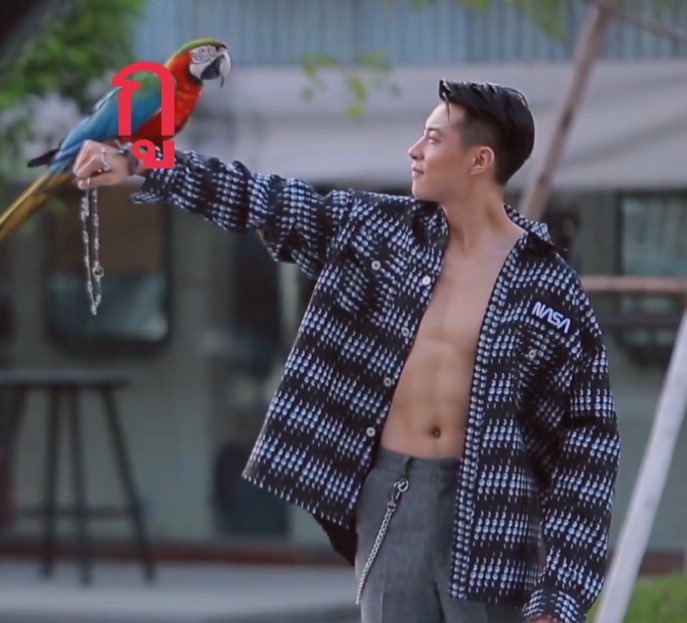 Cyin_J's tweet photo. พี่เขาคือผัวในอนาคตของเราค่ะ/เป่าคถาใส่หน้า/ตีตราจอง/ฟู่ววว  #TheFaceMenThailand #JackTheFace #TeamLukkade https://t.co/JuduvdN733