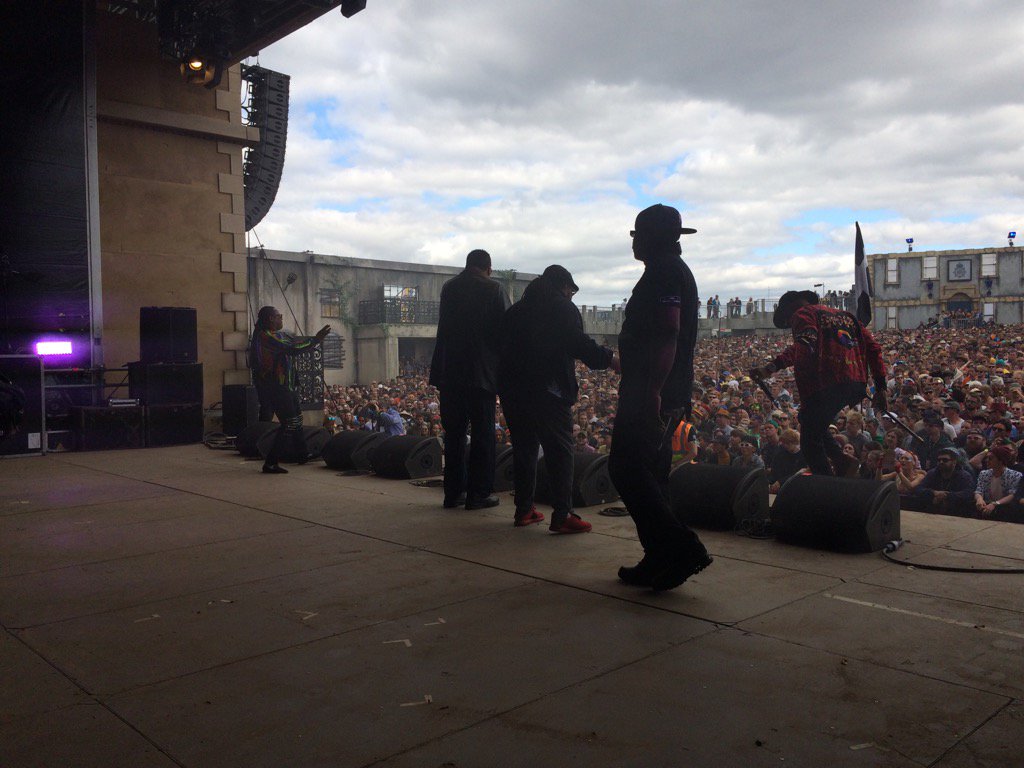 djdapperdan's tweet photo. No doubt a lifetime musical hilite @TheRealSHG @BoomtownFair #ontour #djdapperdan https://t.co/Iy4OPm8FPJ
