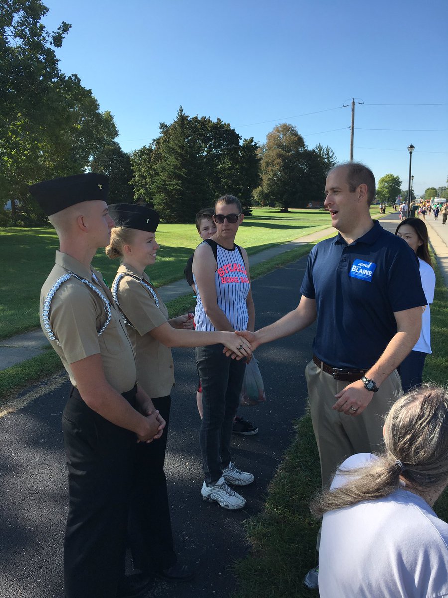JudgeBlaine's tweet photo. Team Blaine at the #Englewood Arts Festival Parade! #FairOpenPrepared🏛 https://t.co/oWCdvrAeWv