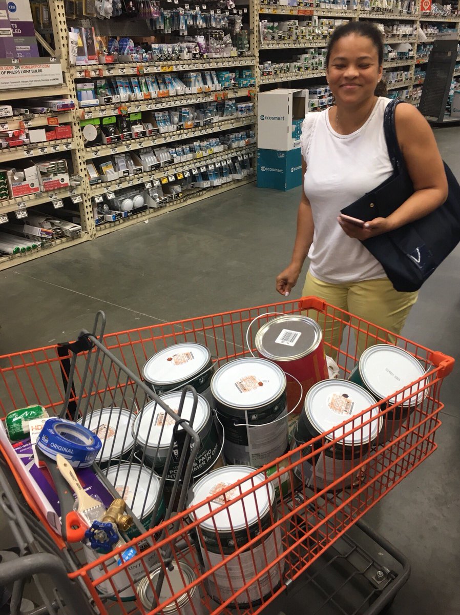 timbehr98's tweet photo. @FV_Behr and Yonette helping take care of customer needs today in #HD980. #GreetAssessClose https://t.co/YmxXe15DKk