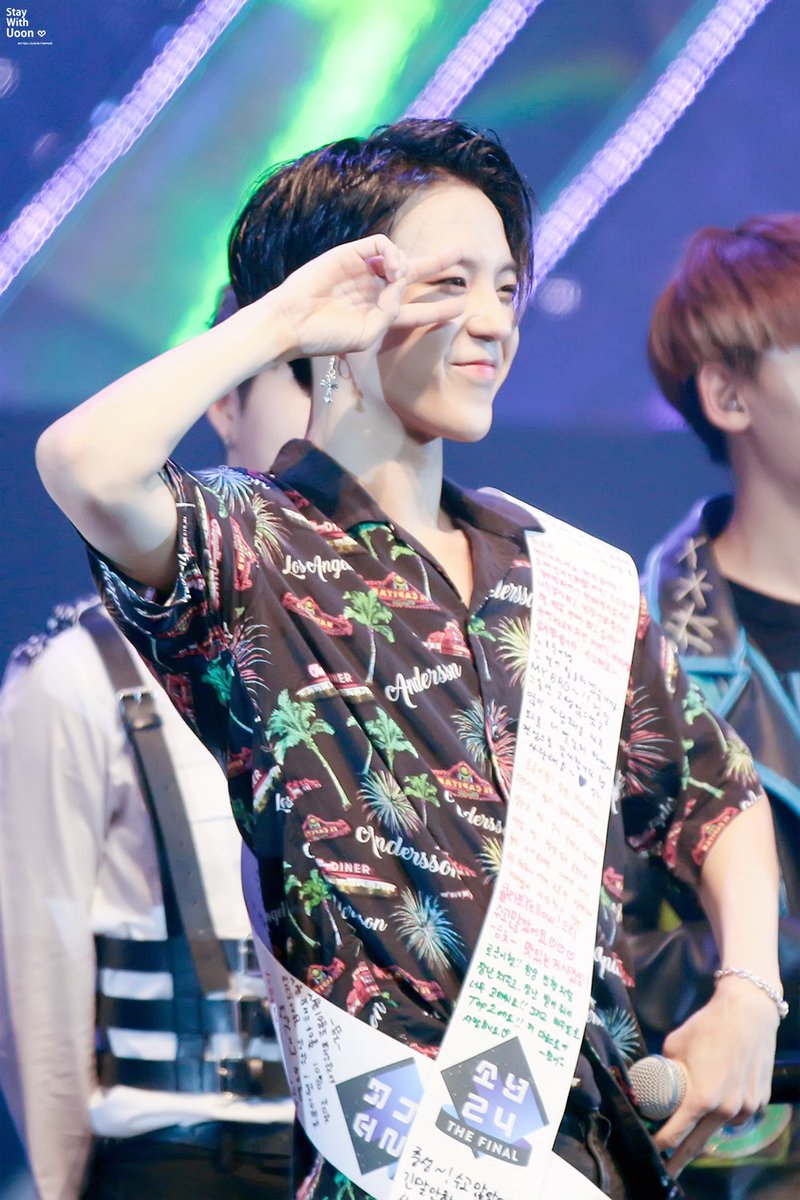 staywithyou0915's tweet photo. 170812 #소년24 #더파이널 업데이트
#소년로운 #로운 #이로운 
이 웃는 모습을 평생 잊지 못할것 같다. 

내 청춘에 와줘서 고마워 ❤ https://t.co/TrxYZTHuPe
