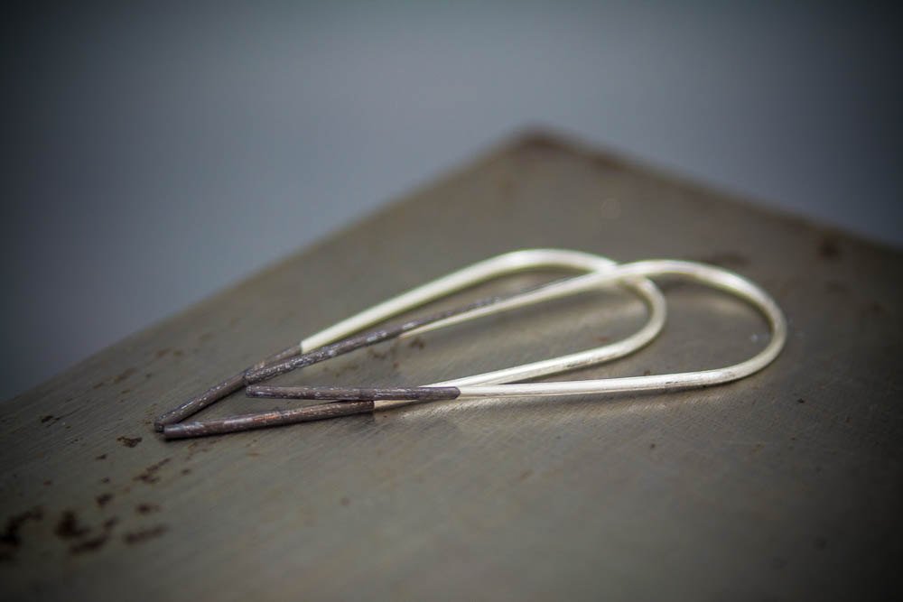 v2designworks's tweet photo. Modern Two Tone Earrings, Simple Oxidized Silver Earring, Edgy Earr… https://t.co/RpKtxpkv3w #jewelry #SimpleEarring https://t.co/MpFgxlH6Oa