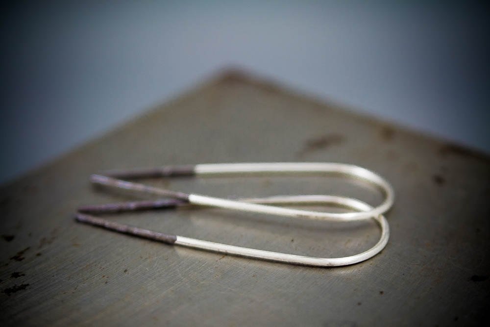 v2designworks's tweet photo. Modern Two Tone Earrings, Simple Oxidized Silver Earring, Edgy Earr… https://t.co/RpKtxpkv3w #jewelry #SimpleEarring https://t.co/MpFgxlH6Oa