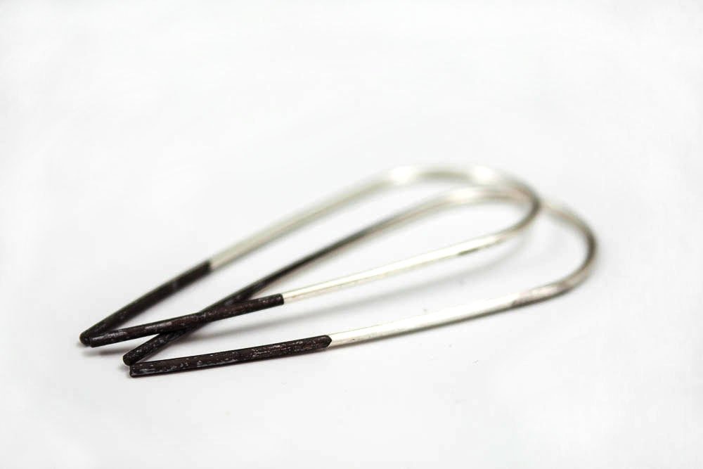 v2designworks's tweet photo. Modern Two Tone Earrings, Simple Oxidized Silver Earring, Edgy Earr… https://t.co/RpKtxpkv3w #jewelry #SimpleEarring https://t.co/MpFgxlH6Oa