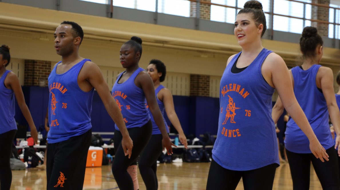 Check out what's trending with this week's #DanceUpdate! >>
bit.ly/SummerFunConti…