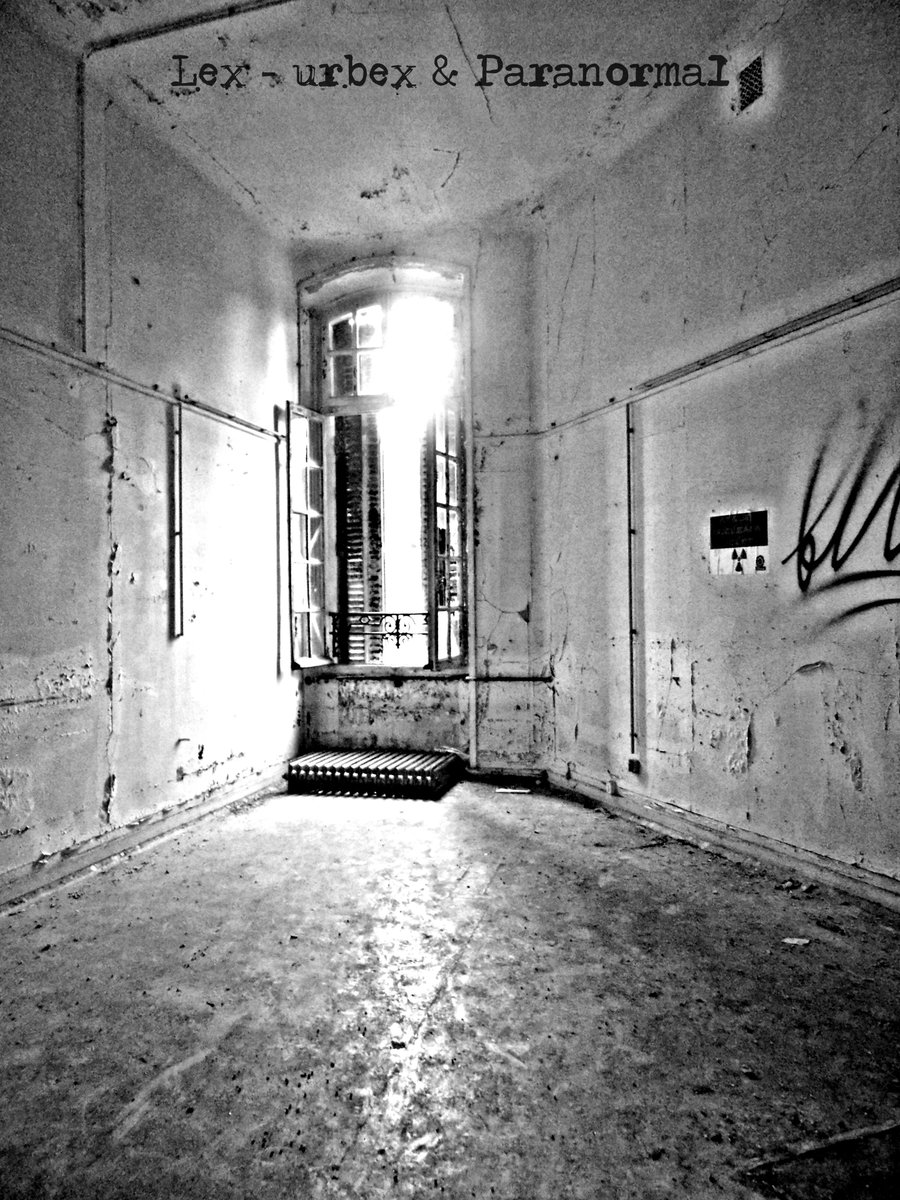 facebook.com/urbexandparano… #urbex #paranormal #PVE #spiritbox #hauntedhouse #sanatorium #photography #france #abandoned #decay #urban #ghost