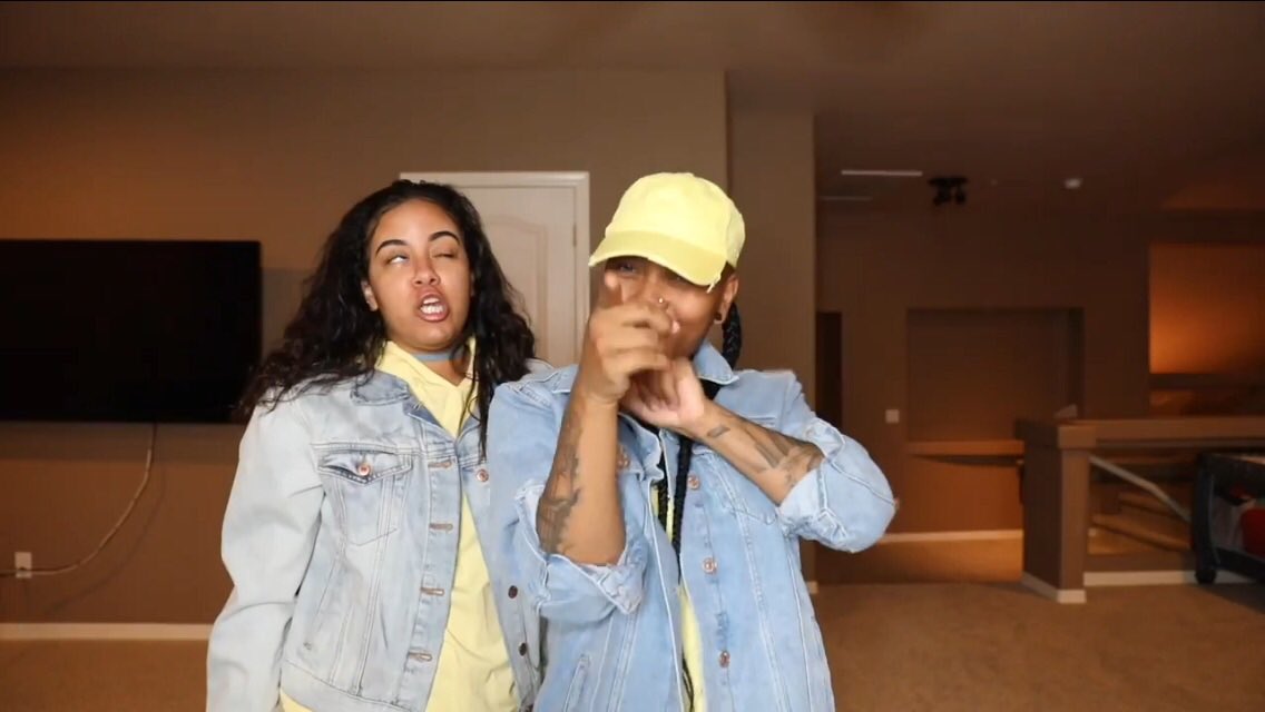 luvingariel's tweet photo. Crissy's face in all of them got me weak and domo's face in the last 2 😂😂😂😂😂😂😂 @domoandcrissy #domoandcrissy https://t.co/nwXMg3a2gK