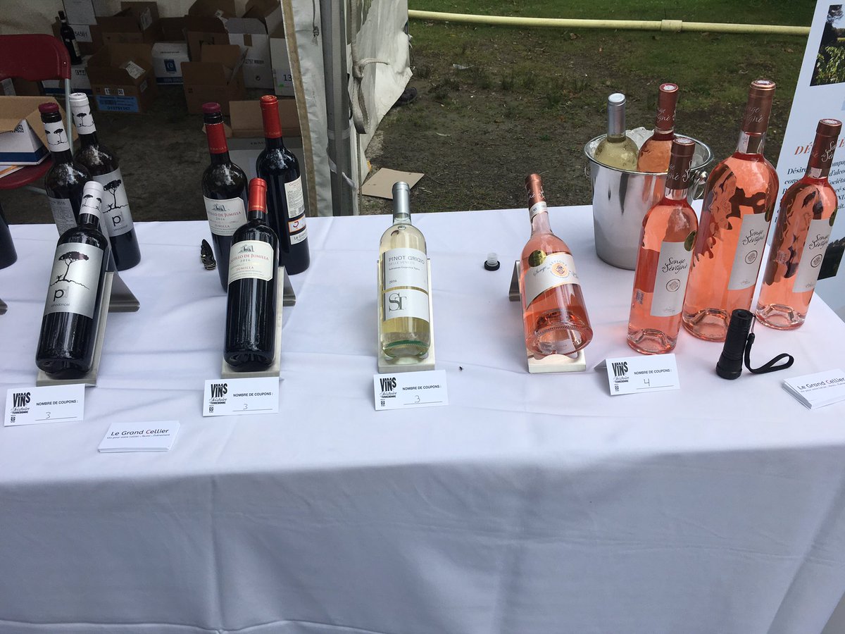 fdaneau's tweet photo. Passez me voir ajd sur l'Île des Moulins à Terrebonne à l'un des plus beau festival de vin au Québec, kiosque 7 #FVHT https://t.co/oOWv7ueVh9
