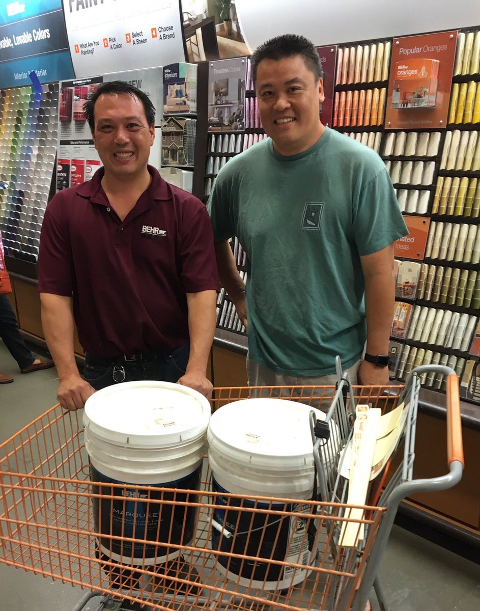 timbehr98's tweet photo. Recognizing Allen and Burton still rocking big Saturday sales in #HD983. Thanks to these guys for driving #CustomerExperience!!! https://t.co/sK3Yf6T0JW