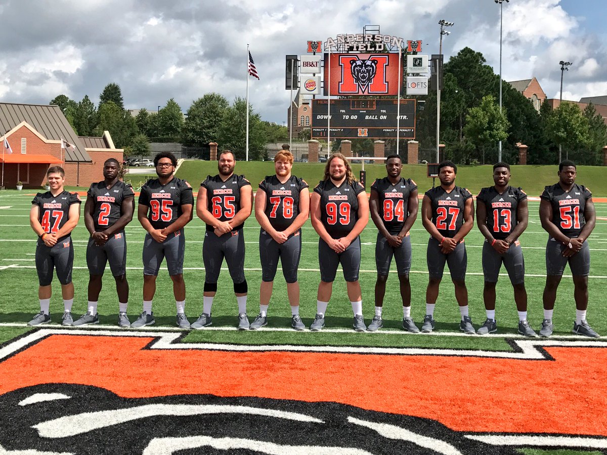 MercerFootball's tweet photo. Photo day ✅

First preseason scrimmage coming up at 1 p.m. #RoarTogether https://t.co/JmN27oGU7g