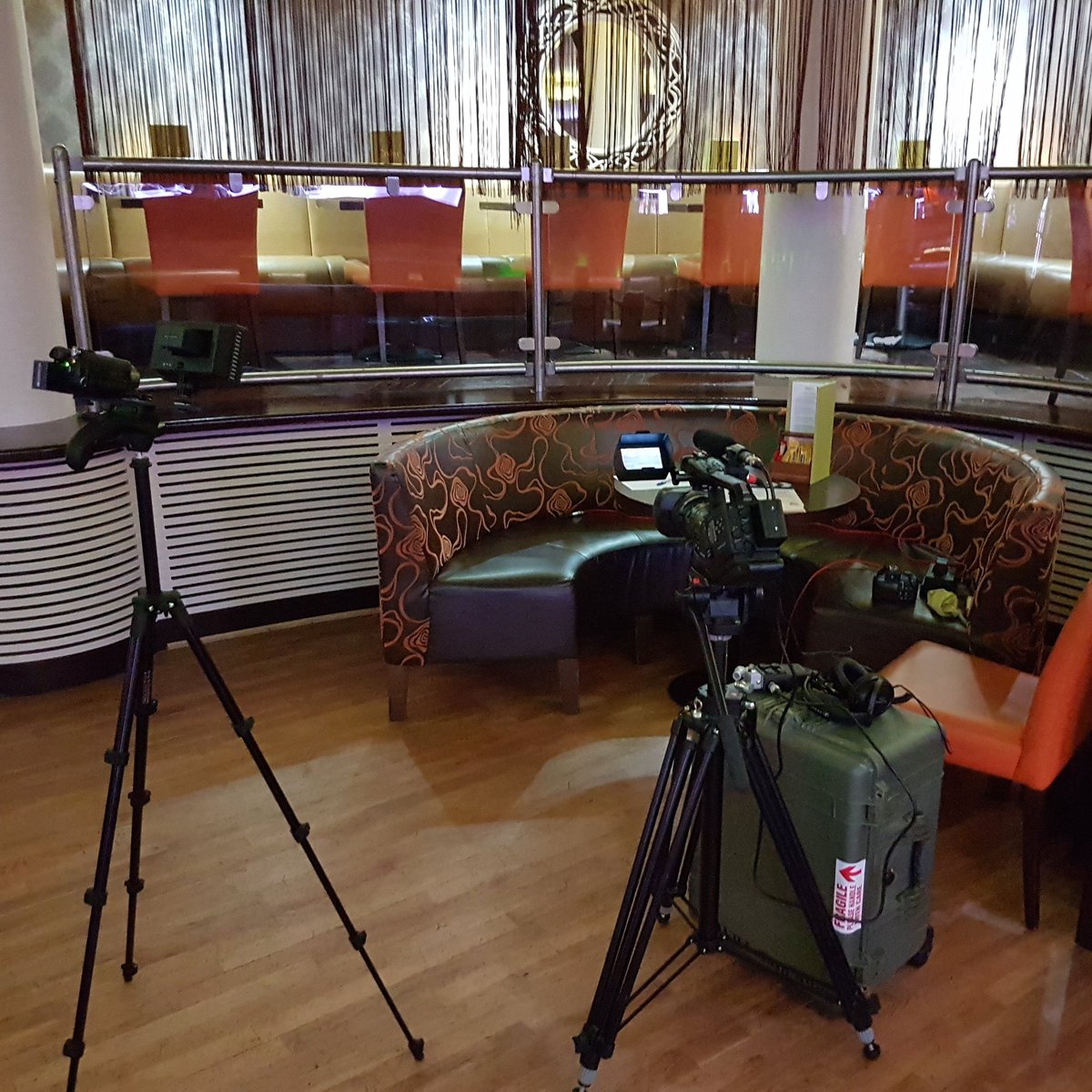 imaxdublin's tweet photo. Filming with Simon today! #AheadOfItsTime #IMAX #IMAXDocumentary  #IMAXDublin #IrishFilm 🎞🎬📽🇮🇪 https://t.co/BlfQvmoc4f