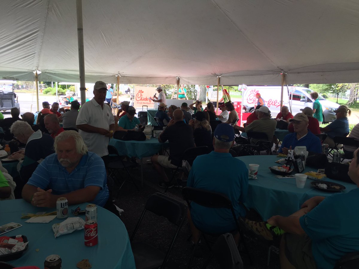 JoinTheTurn's tweet photo. Time for announcements and awards at the Join The Turn Outing! https://t.co/pDnuXOc50M