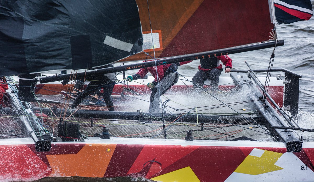 Action-packed day on the water for Act5 #extremesailing Hamburg presented by <a href="/LandRover/">Land Rover Discovery</a>. Here's some of the best 📸 courtesy of <a href="/Lloyd_Images/">Mark Lloyd</a>
