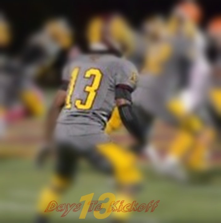 13_JJP's tweet photo. @SolorioFootball getting closer to game day !! 🏈🤘🍽ⓦ
#13daystokickoff https://t.co/oyD9U8rFnM