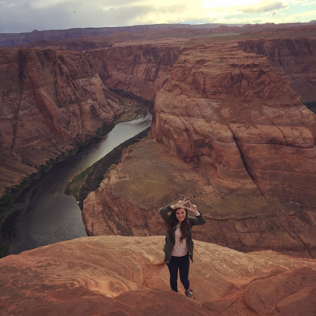 KappaDeltaBD's tweet photo. This summer sister Sarah was a guide in Zion National Park! She lead with confidence &amp; threw what she knew 💚 #GoConfidentlyGoKD #GoFSL https://t.co/eU7FtW2NN8
