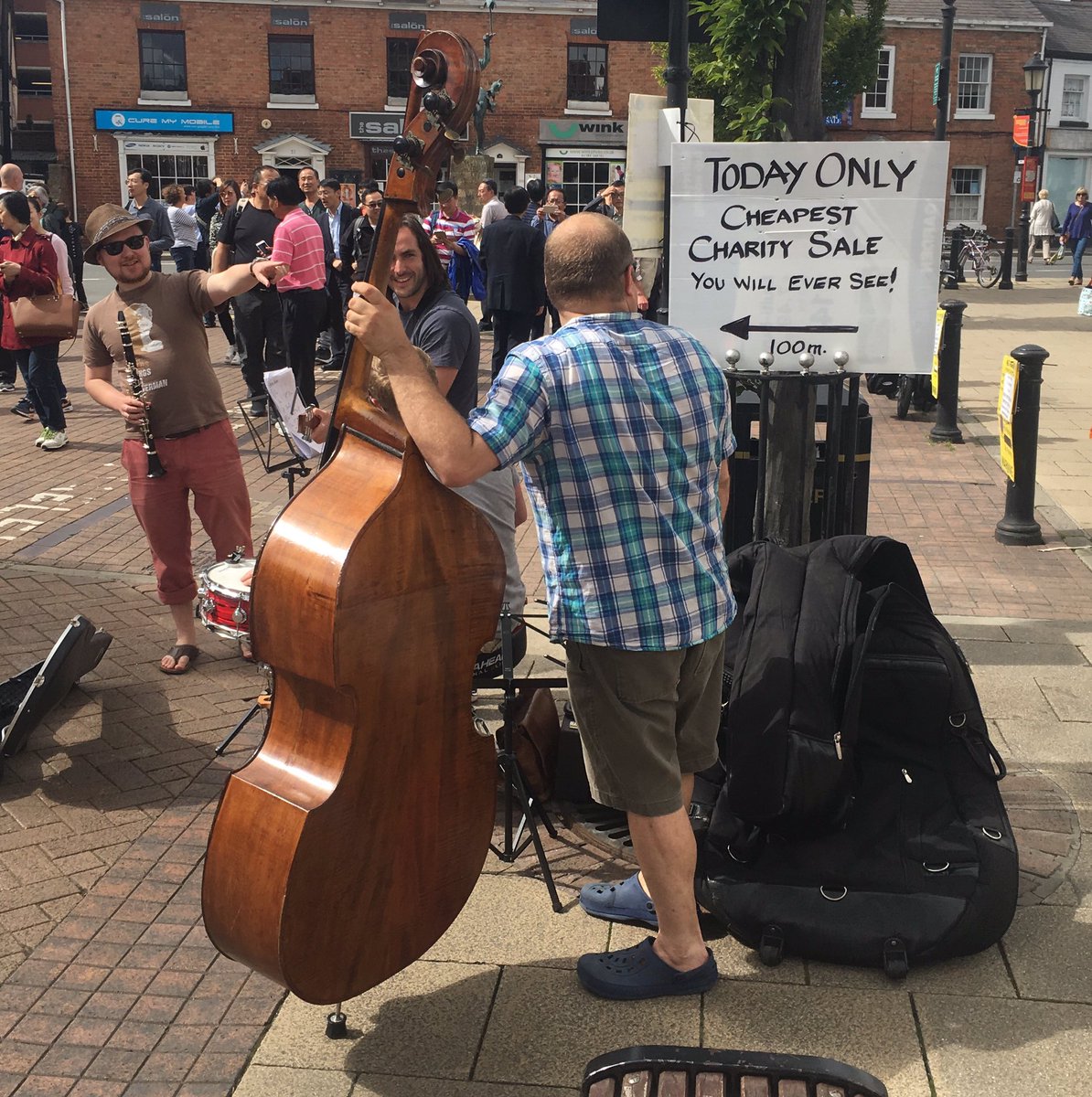 KKollectiv's tweet photo. A fine afternoon's busking in Stratford Upon Avon. If you missed us today then fear not! We will be back soon... https://t.co/MYlR4QDq60