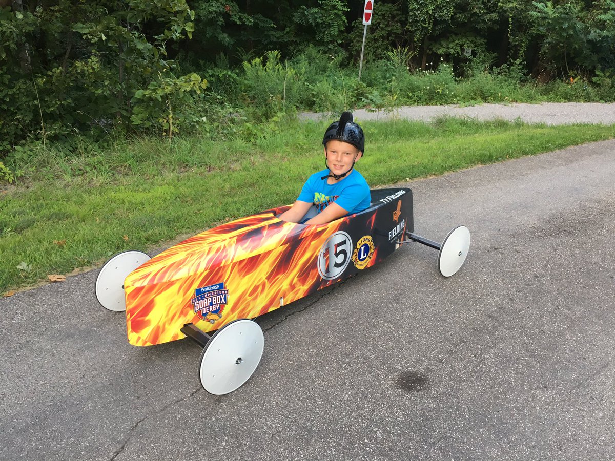 FieldingWinery's tweet image. Great fun at the @LincolnSoapBox Derby today! @FieldingRacing