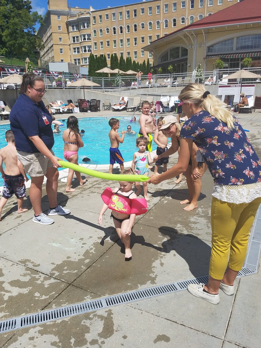 corparson's tweet photo. Almost a winner...#limbo #FLRsummerfun https://t.co/5AbhMWlrm2