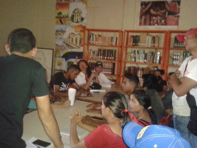 jpsuv_mauroa's tweet photo. Esta Hora reunion Politica de la Direccion Municipal de la JPSUV Mauroa,Rumbo a la Gran Victoria de @vclarkb Por Falcón. @falconjpsuv https://t.co/VklyArq9Mf