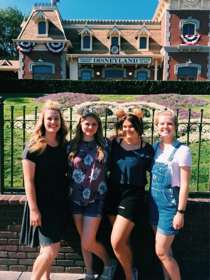 annaj_glover's tweet photo. MY BEST FRIEND SINCE KINDERGARDEN IS 18?!?! love you em💕💕#birthdaygirl #shessingle https://t.co/qA17WRDvZ1