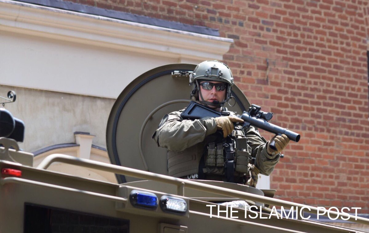 tahirahaw's tweet photo. The @IslamicPost was on the scene bravely covering the Neo Nazi Alt Right violent rally in #charlottesville. https://t.co/vWYbzVT4LN