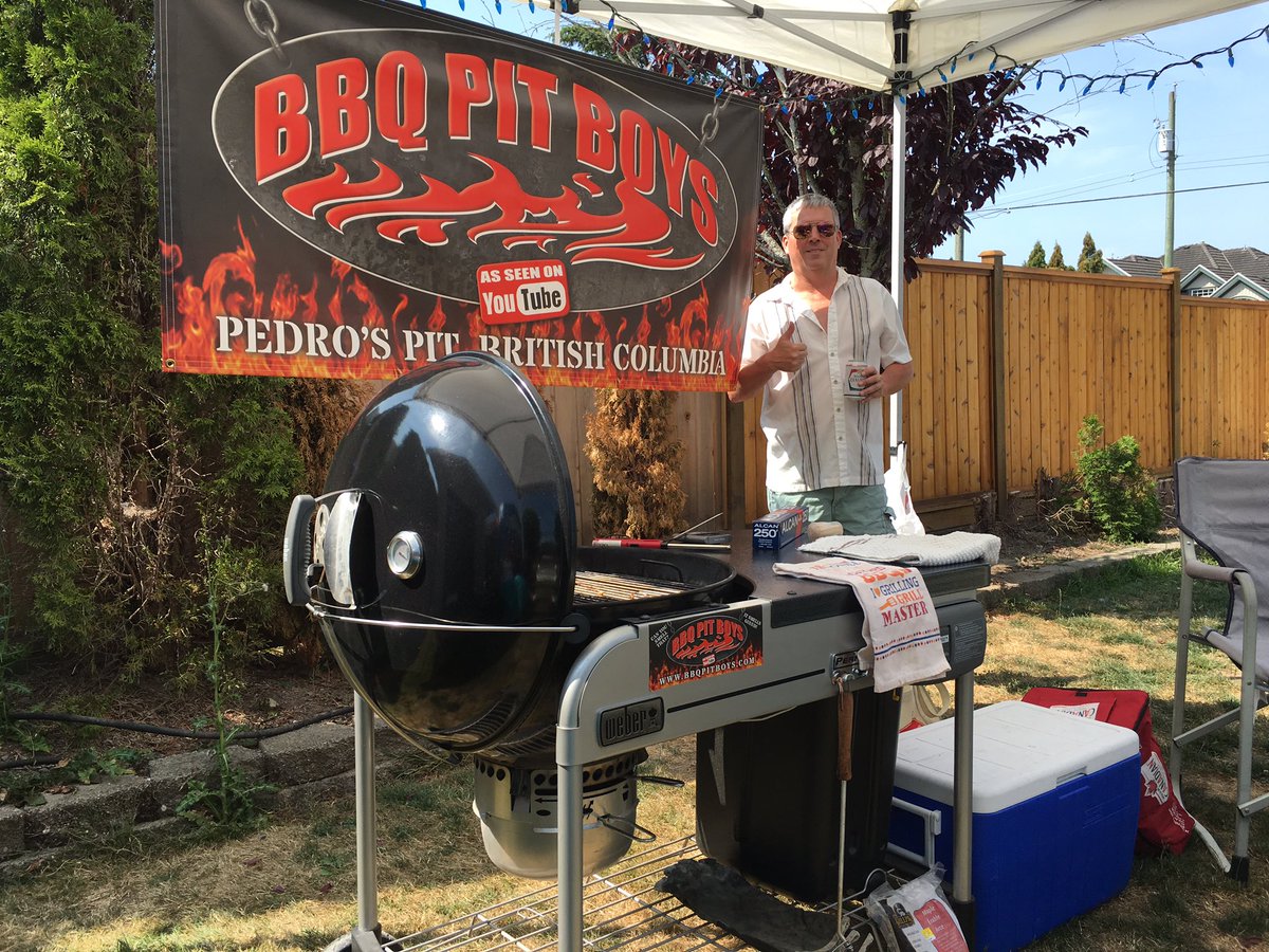 PedrosPit_BC's tweet photo. Pedro's #pitmaster is all setup and ready this sunny #Saturday evening #BBQPitBoys @BBQPitBoys @gwg5 #charcoalishot #PedrosPit https://t.co/kLq6AFFGsx