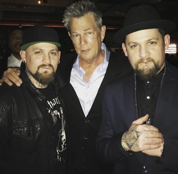 joelreevesmusic's tweet photo. kicking it with a motherfucking LEGEND @Dfletch901122 https://t.co/umZYXxjHyU