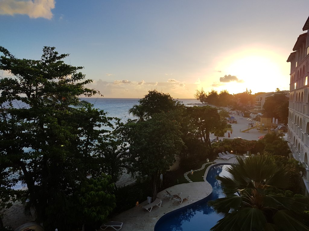 Sunset on Dover Beach #Barbados with our friends @DMacLean9 and  @sara_smaclean #Paradise