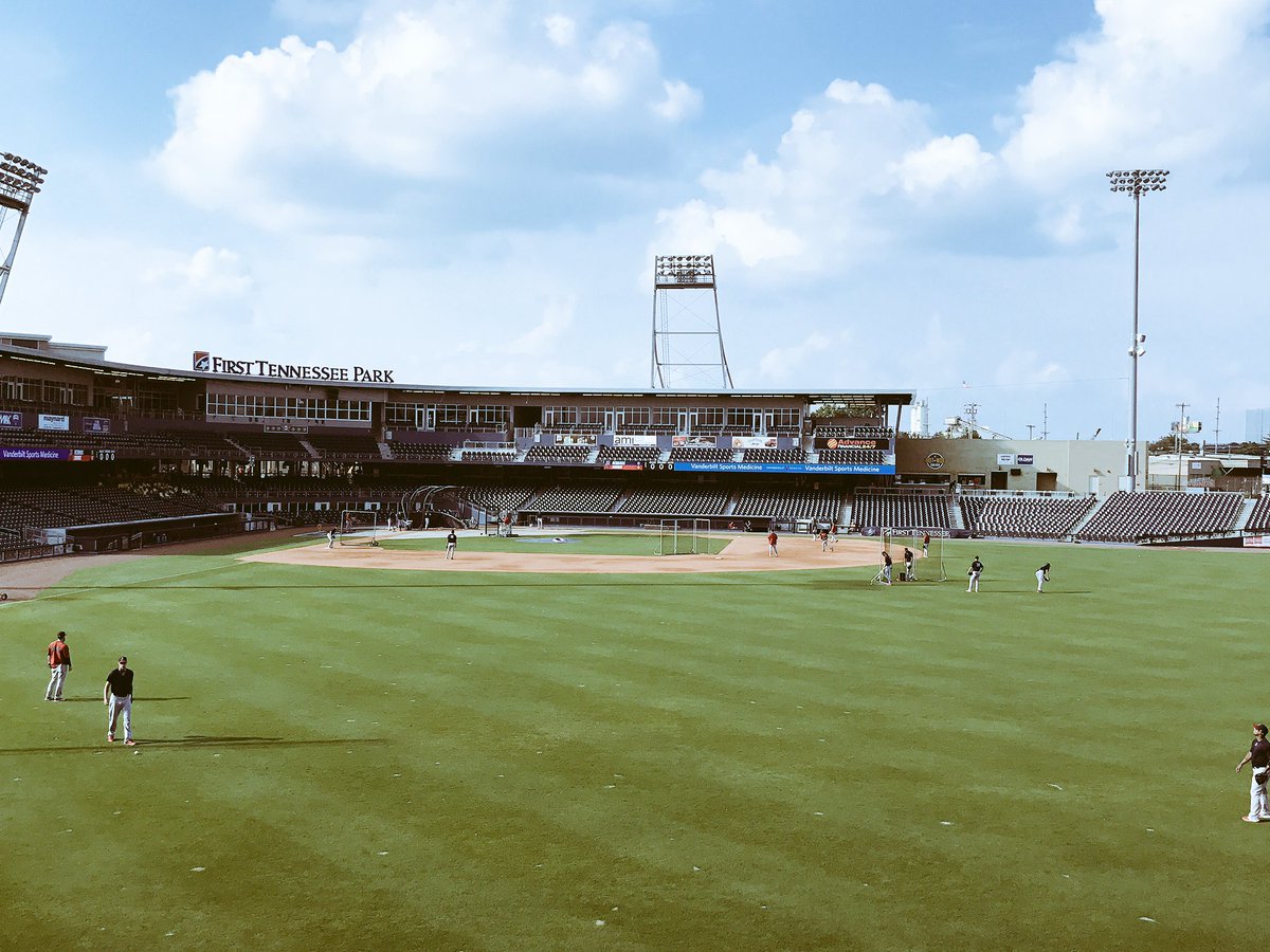 👋👋 @nashvillesounds @memphisredbirds https://t.co/2GyzgUDSF4