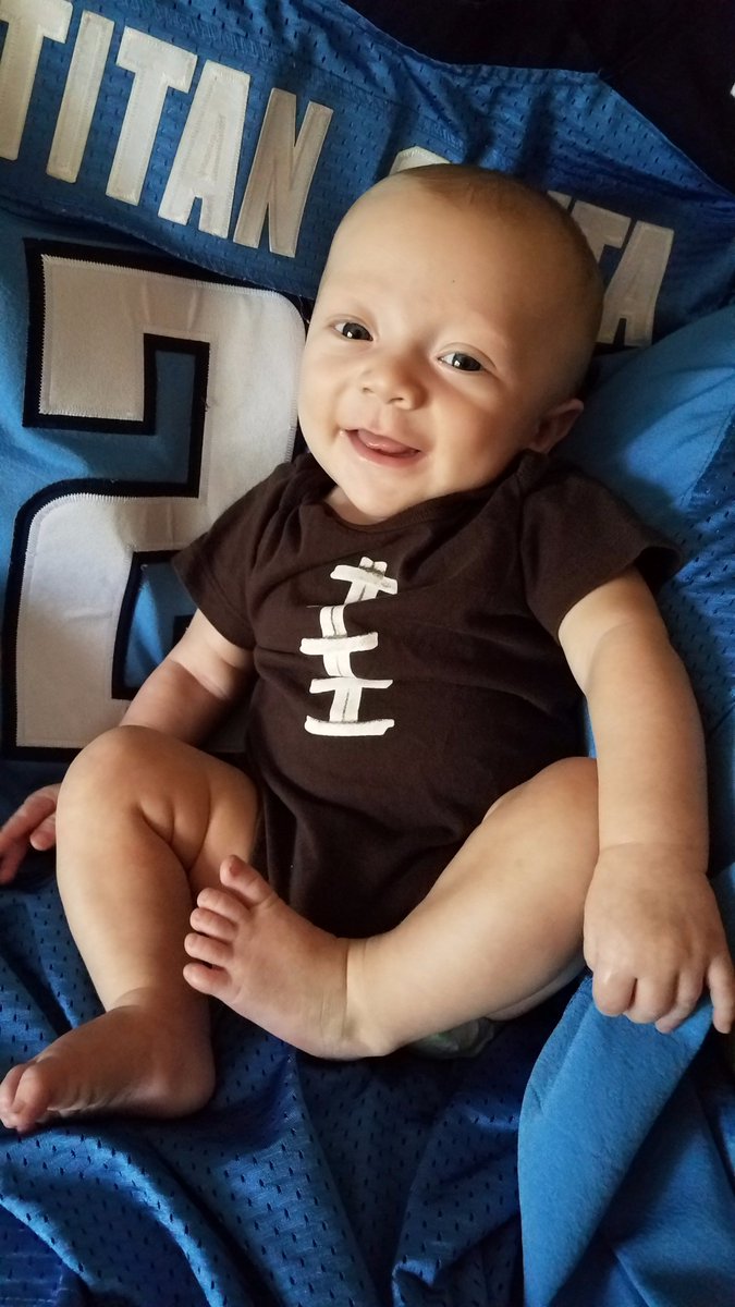 Titan_Santa's tweet photo. Titan is ready for his FIRST @Titans game!! #GoTitans @jwyattsports @1045TheZone @TitansCheers #ThisIsOurYear #ChristmasIsHereEarly https://t.co/CYAQFI7gov