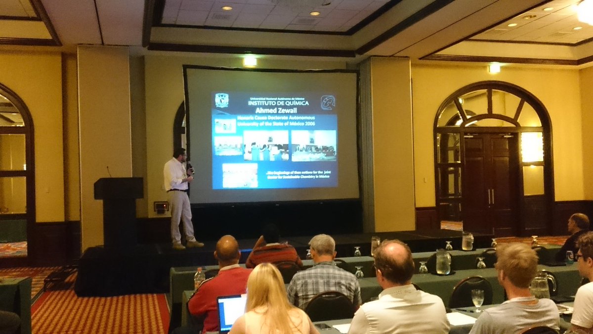 RafLalinK's tweet photo. Femtochemistry at the @UNAM_MX conference at #Femto13 https://t.co/KaBBXW9meL