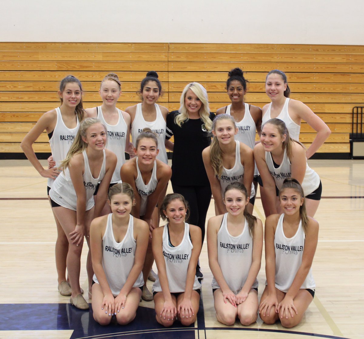 Thank you so much <a href="/Faymie/">Faymie</a> for our amazing choreography this year😍😍 We love you so much💙