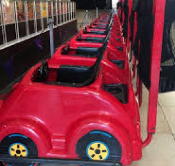 RinO2o's tweet image. Overheard at the mall..."Daddy I can't drive that. I don't have a license." #waytoocute
