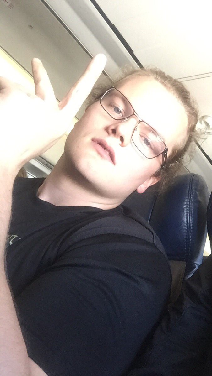 yeah_just_b's tweet photo. only 6 more days til i'm back with dis creature #apt6 https://t.co/DnnaydHTzi