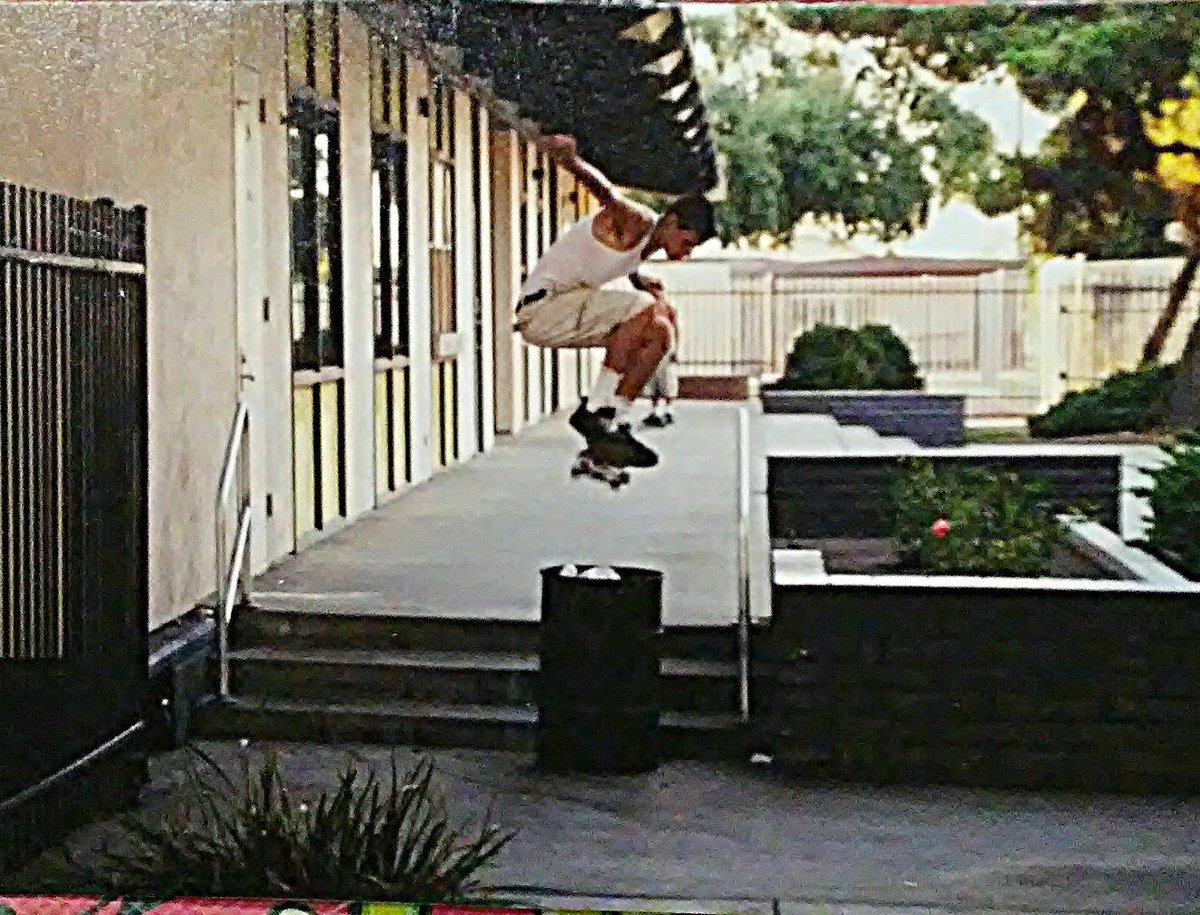 sugarlesshigh's tweet photo. @jaronadams28 @hopsin @hopsin is dope az fuk! Pic from 97 when id already died &amp; gone to heaven https://t.co/iip9eSHcZi