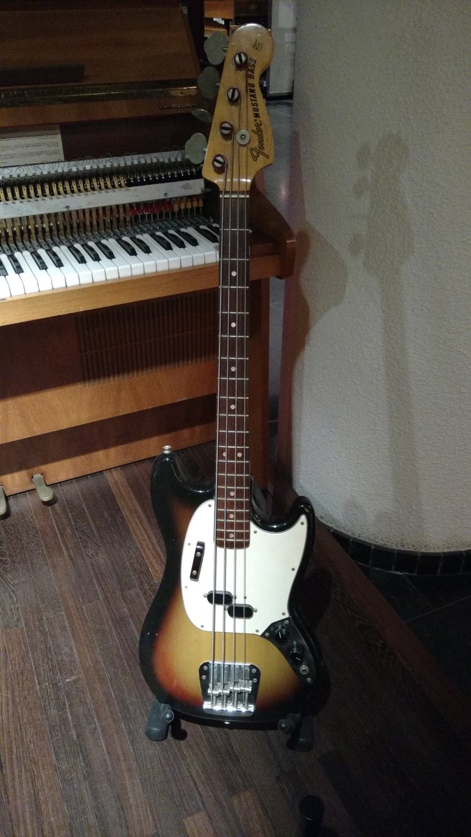 kavenpicard's tweet photo. Superb fender at the Musical Instrument Museum (MIM) in Brussels ! #mustang #bass #fender #brussels #mim https://t.co/RYyAgfib64